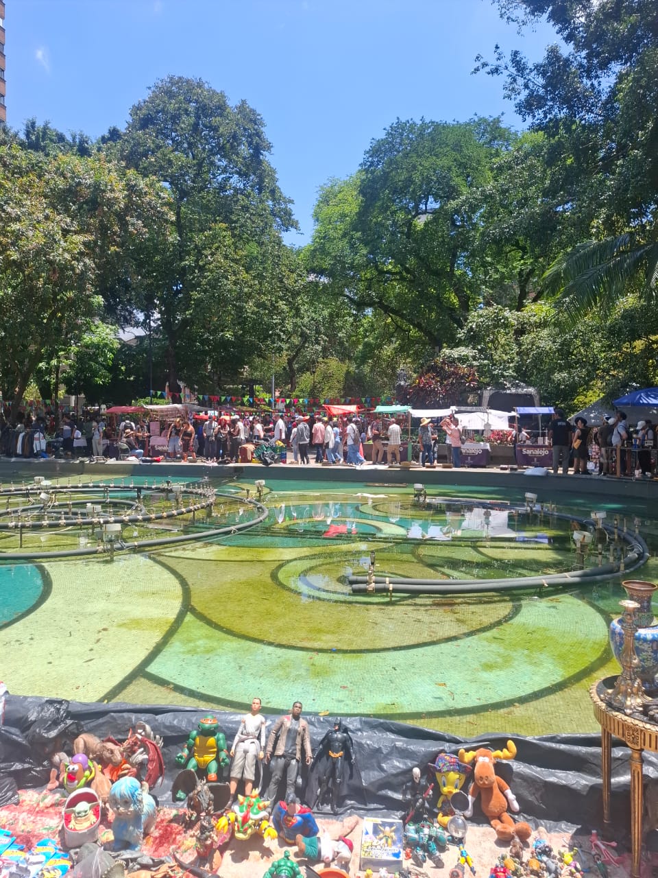 Fuente Con Superheroes